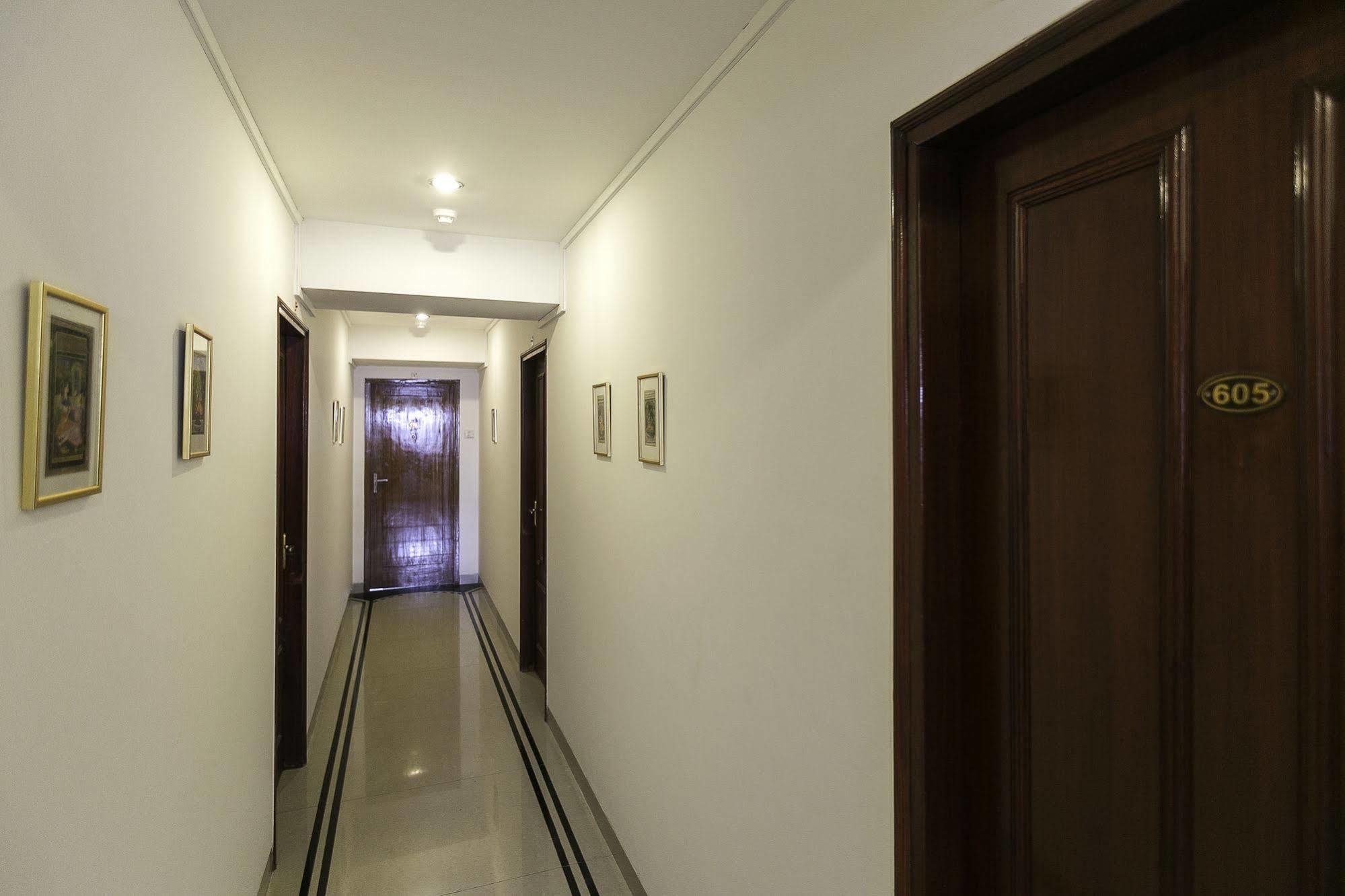 Hotel Treebo Trend New Castle Mumbai Exterior foto