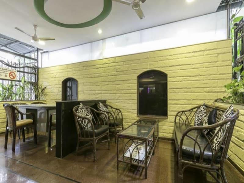 Hotel Treebo Trend New Castle Mumbai Exterior foto